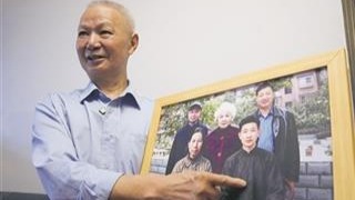 這張全家福，父母比子女“年輕”